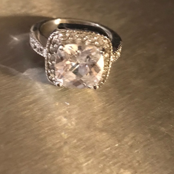 Cubic Zirconia gorgeous ring made by li Sophia - Picture 2 of 5